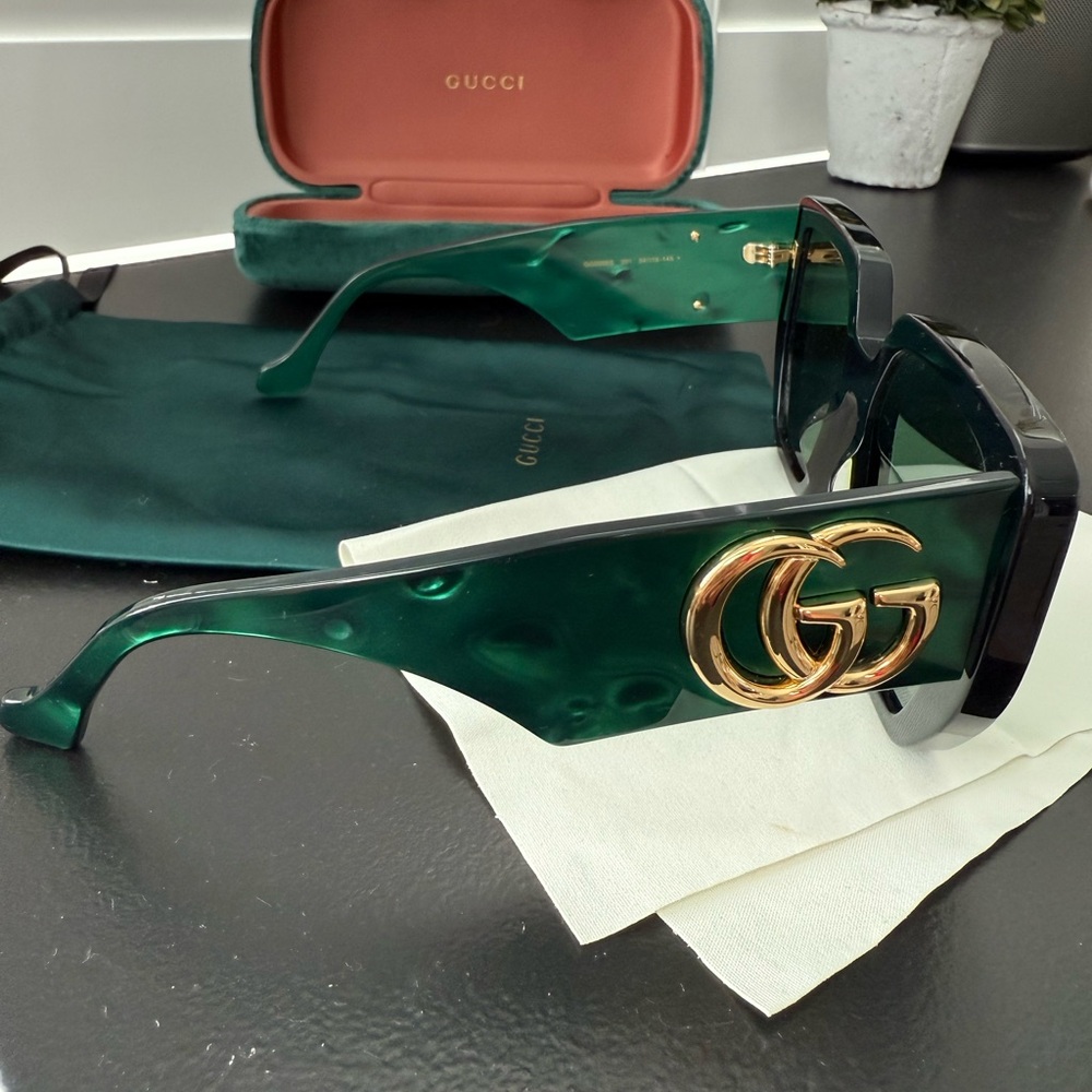 GUCCI NEW 52mm Square Sunglasses - Picture 8 of 15